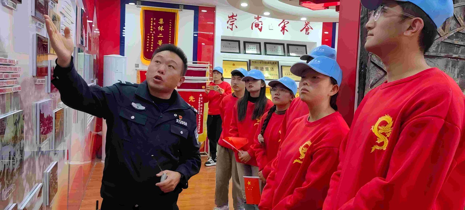经纬之间：无锡职院学子与惠山泥人的非遗新生