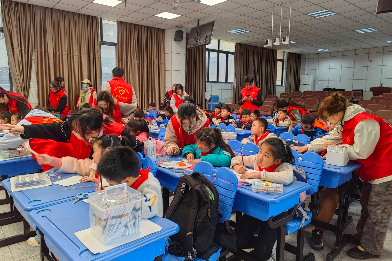 青春践匠心 志愿暖金陵——南京工业职业技