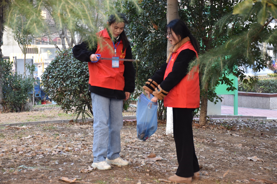 云端助农：安徽财贸职业学院农村电商专业志