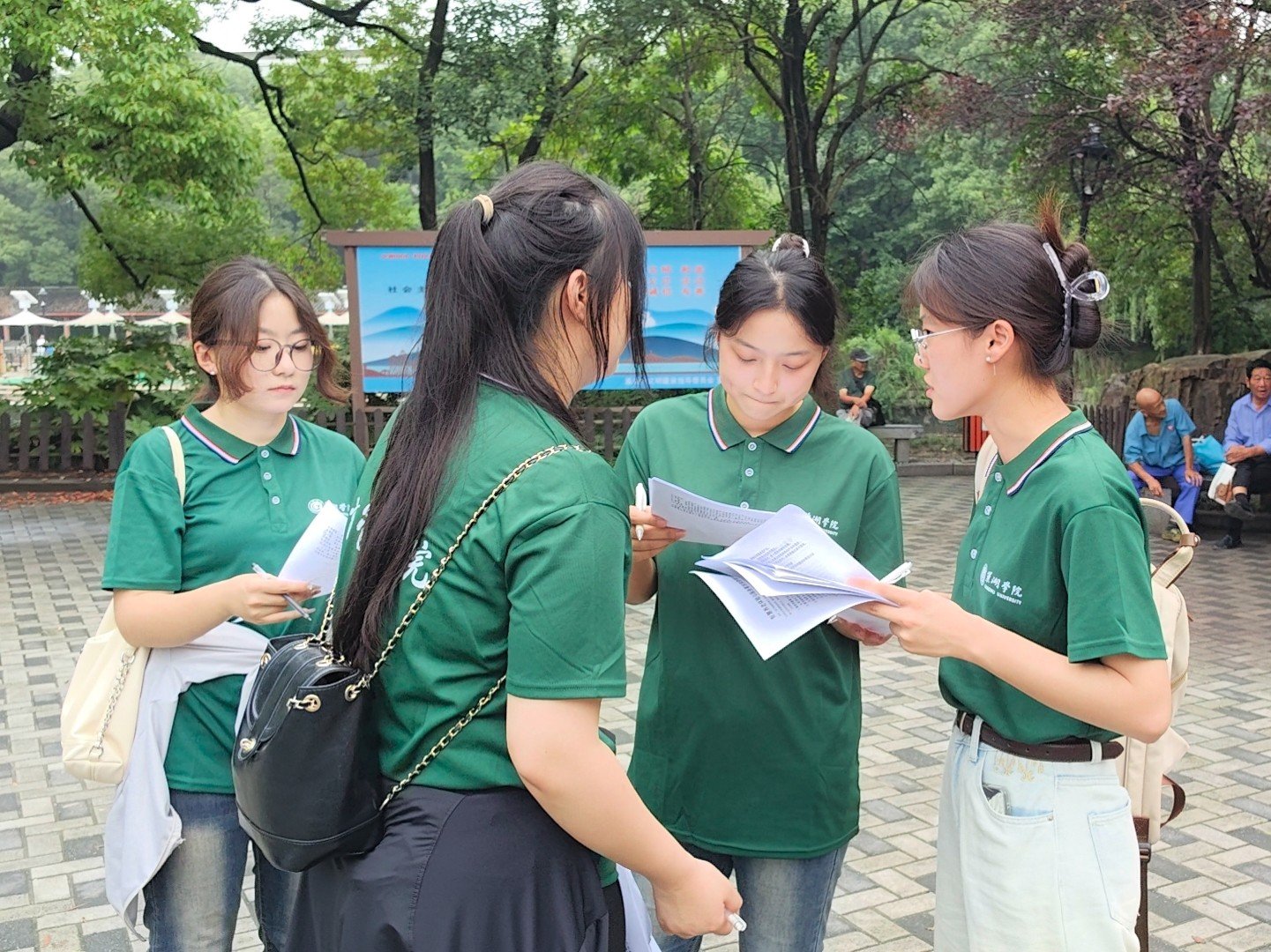 经纬匠心：江苏工程职业技术学院学子2026年寒假非遗纺织志愿行