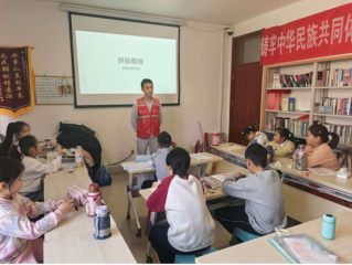 杏暖化纤护童心 实践同行伴成长 ——山大