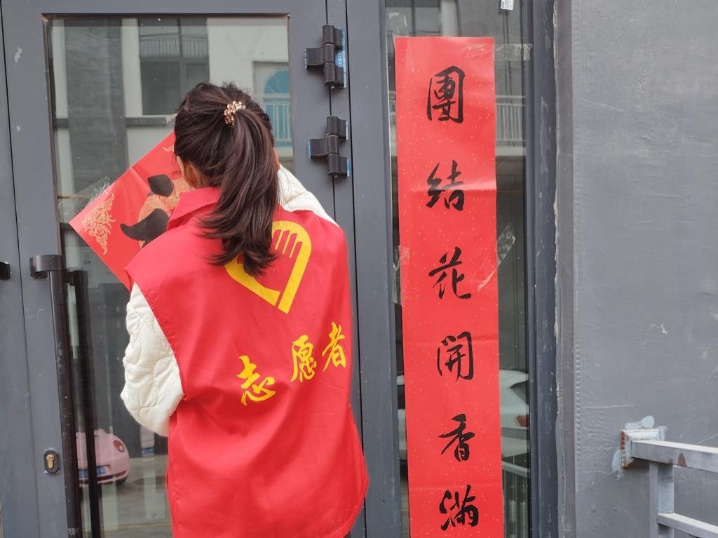 他用榫卯，接住了九旬木匠的最后一刨花 ——江西环境工程职业学院 家具设计与制造专